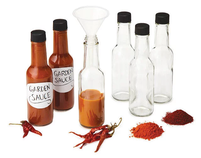 Easy DIY Gifts 2025: Homemade Hot Sauce Christmas 2025