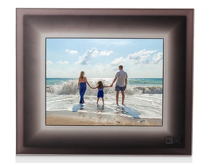 2023 Mom Gift Ideas: Digital Picture Frame 2023