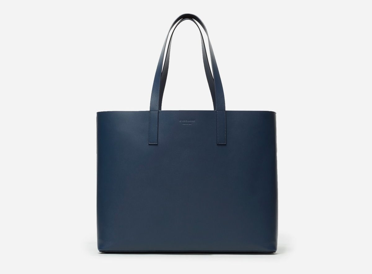Gifts For Aunt 2022: Everlane Tote Bag 2022