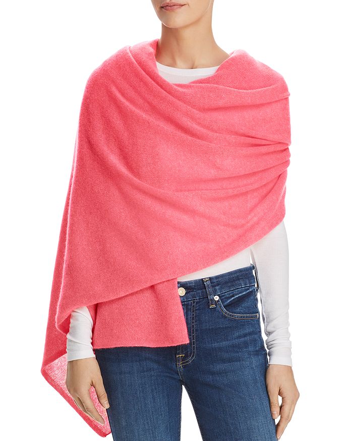 Travel Gifts 2022: Cashmere Travel Wrap 2022