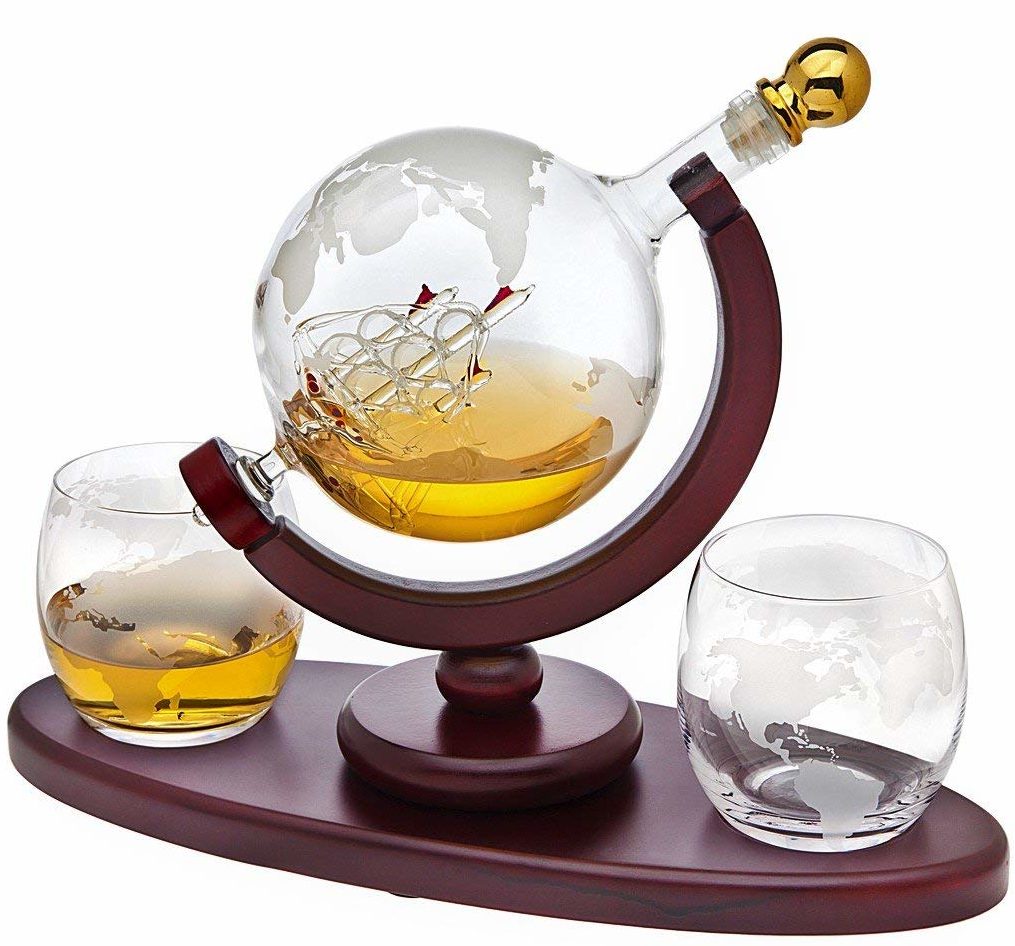 Best Whiskey Gifts 2022: Whiskey Decanter 2022