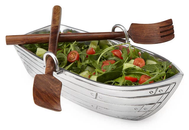 Inexpensive Hostess Gifts 2022: Salad Boat 2022