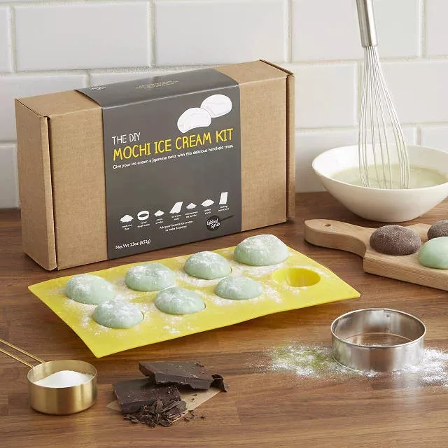 Easy DIY Gifts 2023: Mochi Ice Cream Kit 2023