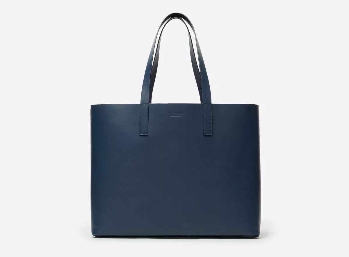 Gifts For Aunt 2023: Everlane Tote Bag 2023